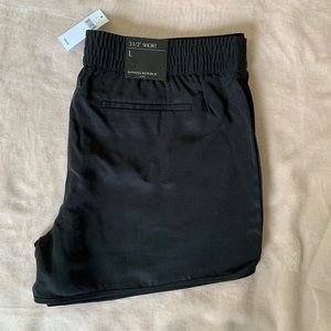 NWT Banana Republic Black Pull-on Shorts